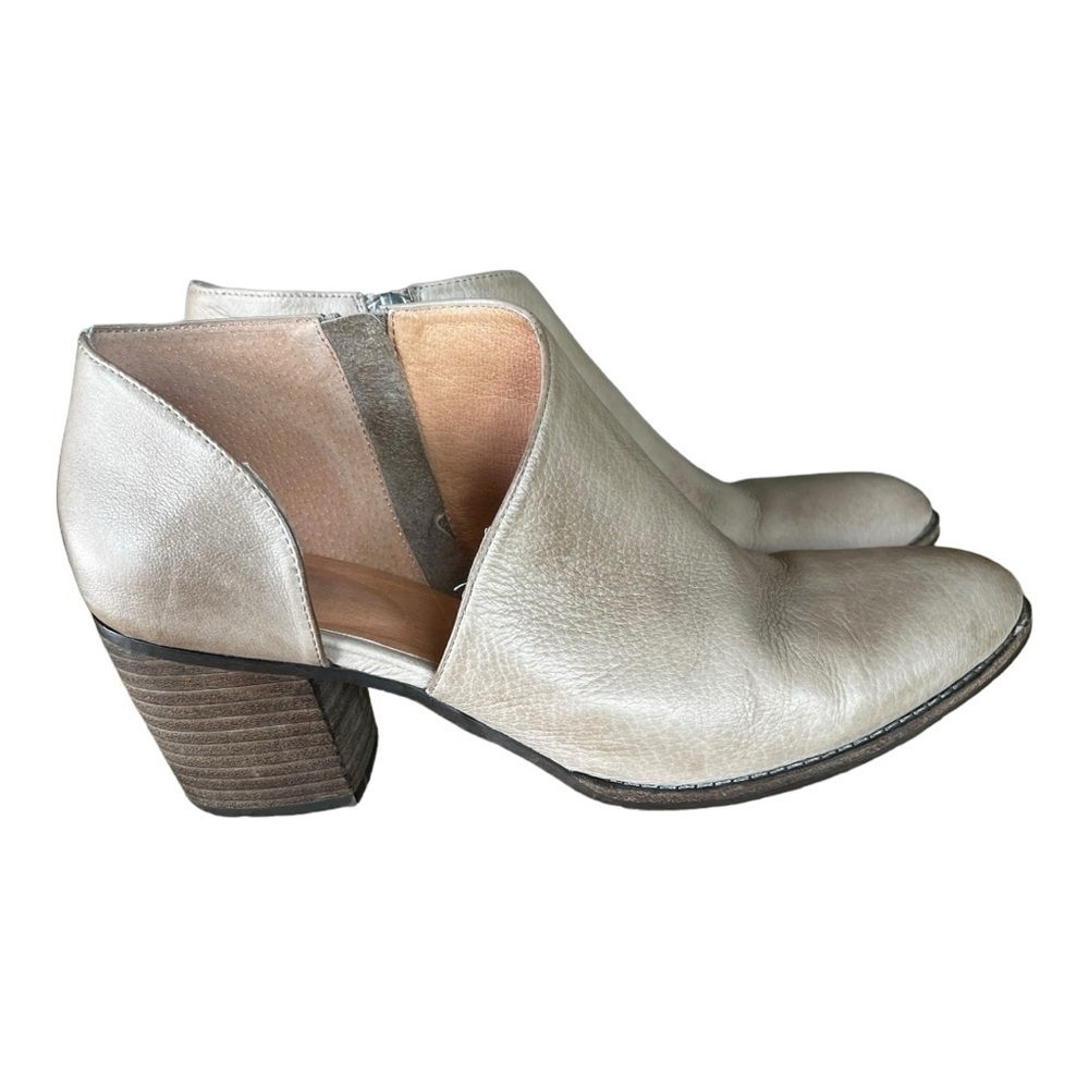 Anthropologie Silent D Bichon tan Leather Cut-Out Ankle Boots Size 41 EU